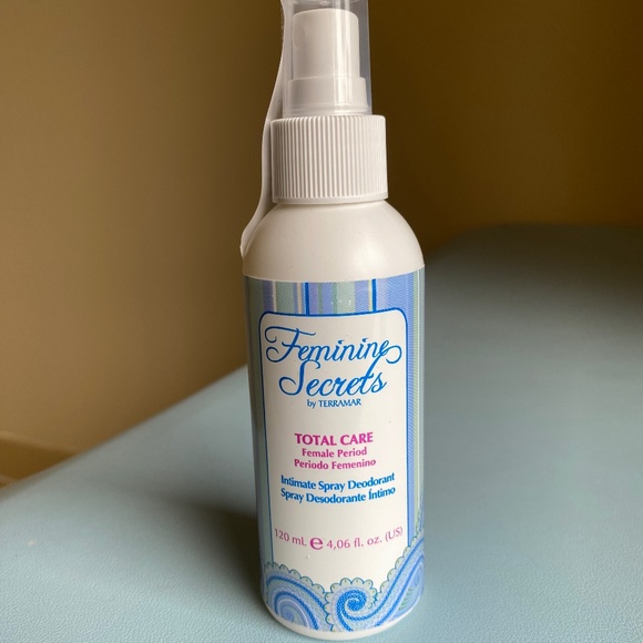 Terramar FEMININE SECRETS TOTAL CARE / Feminine Period Intimate Deodorant Spray - Picture 1 of 3